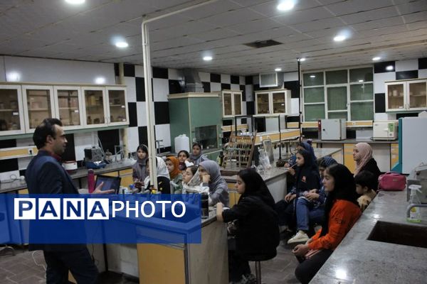 کارگاه علمی دانش‌آموزی زیست محیطی یزد