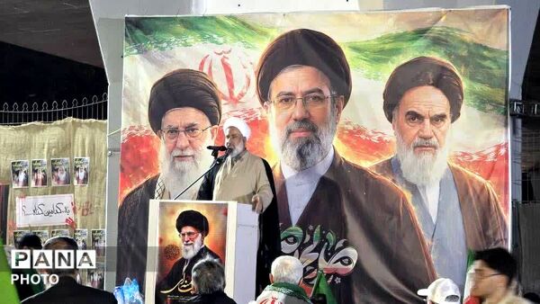 اینجا ایران؛ و نفس میهن و ولایت هنوز بلند است 
