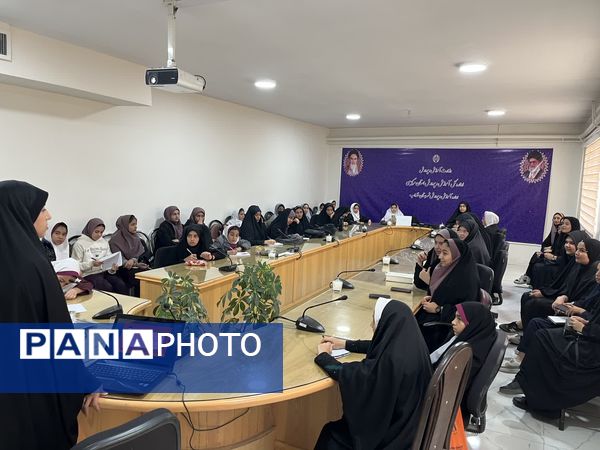 آموزش اصول خبرنگاری پانا در کارگاه 2 روزه در شهرستان خنداب