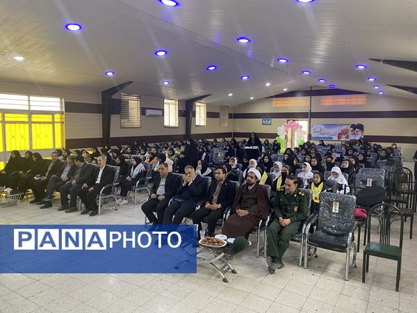 برگزاری جشن دختران انقلاب در باخرز با حضور پرشور دانش آموزان
