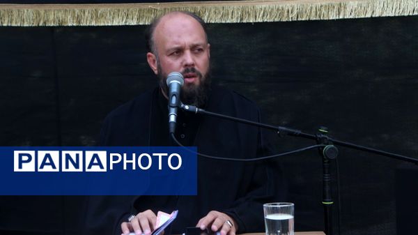 طنین دعای عرفه در پارک کوهستان یزد