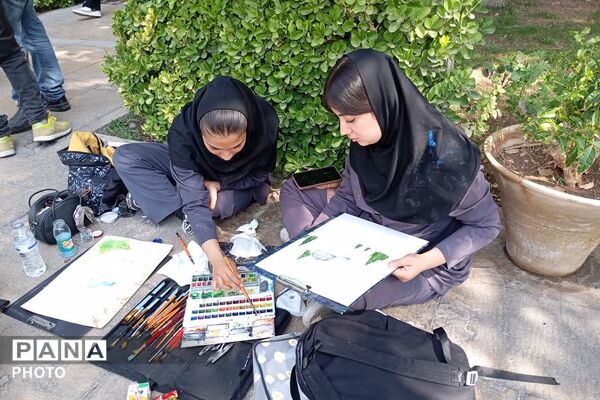 رویش شکوفه‌های هنر در جوار آرامگاه حافظ شیرازی