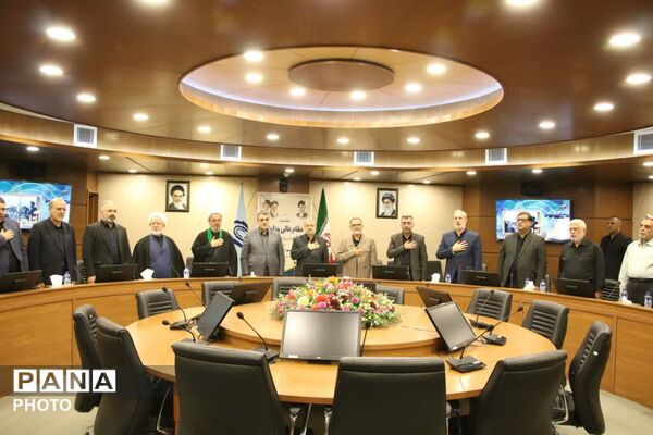 نشست پیشکسوتان تعلیم و تربیت شهرستان دامغان با وزیر آموزش و پرورش