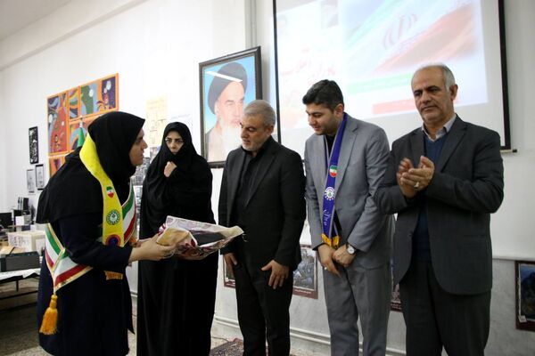 همایش «یاوران انقلاب» پیشتازان هنرستان شهریار تبریز