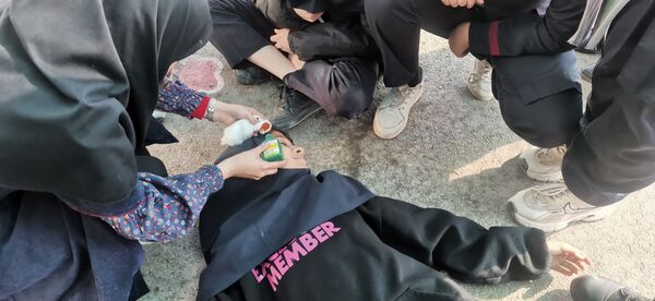 بیست و هفتمین مانور زلزله سراسری در دبیرستان یغمای نیشابوری(وکیلی۳)