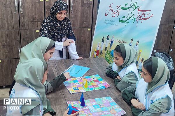 طرح محیط زیستی شهید مفقود الاثر ماکان نصیری در مدرسه رضوان ناحیه دو بهارستان