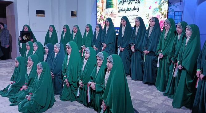 برگزاری مراسم تجلیل از دانش آموزان برگزیده مسابقات فرهنگی، هنری و قرآن ناحیه دو یزد