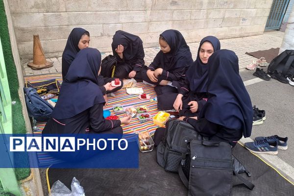 مراسم جشن ولادت حضرت معصومه (س) و روزدختر در دبیرستان حضرت ولیعصر (عج) ری یک