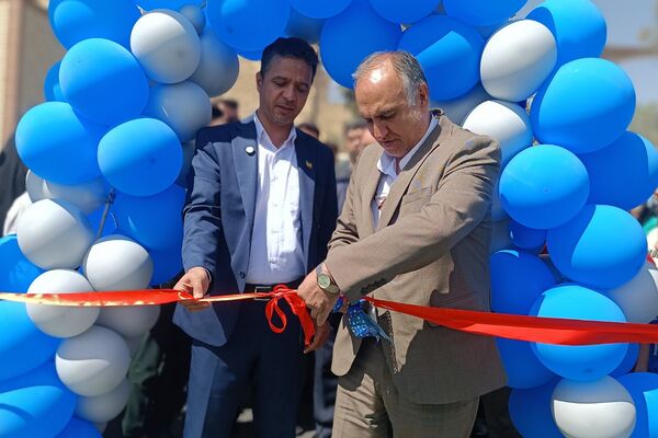 آیین افتتاحیه زمین چمن ورزشی در قالب طرح «شهید سردار سلیمانی» در شهرستان قدس