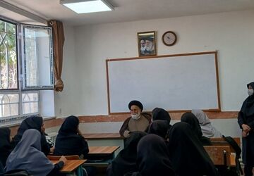 حضور امام جمعه نیشابور در دبیرستان حجت الاسلامی  نیشابور