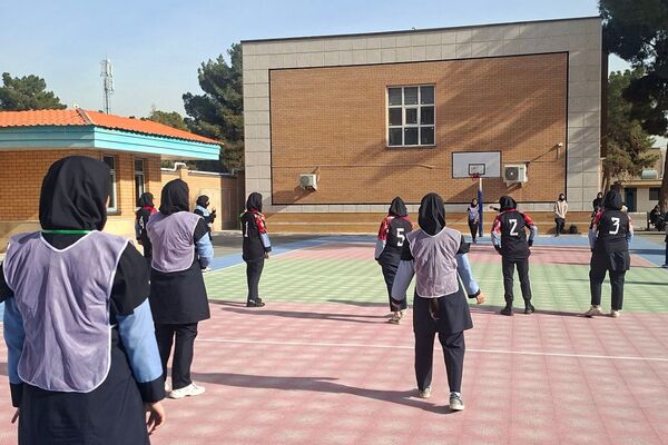 مسابقات ورزشی بین مدارس جام اقتدار ایران در دبیرستان نمونه‌دولتی ولایت