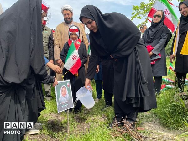 پویش ملی کاشت نهال امید در شهرستان رامیان
