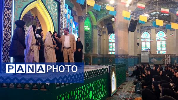 ضیافت همدلی و معنویت بسیجیان دبیرستان برازنده مقدم یک یزد