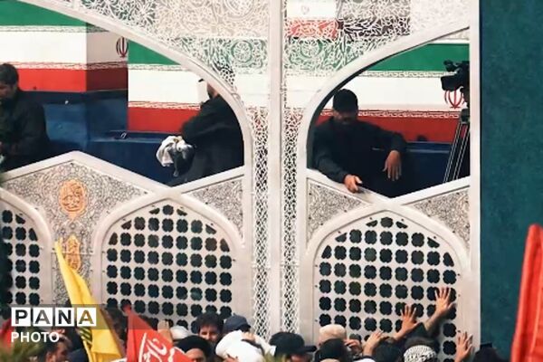 تشییع رهبر شهید انقلاب در کربلای معلی