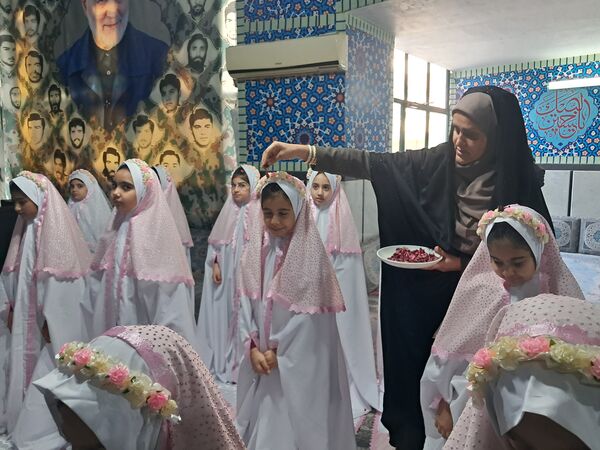 جشن تکلیف دختران دبستان شهید احمدپور قائمشهر