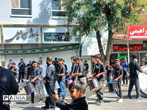 پیاده روی جاماندگان اربعین در باخرز