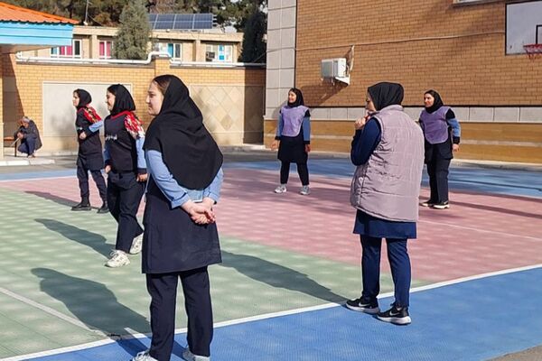 مسابقات ورزشی بین مدارس جام اقتدار ایران در دبیرستان نمونه‌دولتی ولایت