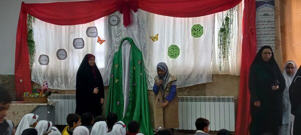 جشن مادر و دختری  در مدرسه تکتم خلیل آباد 