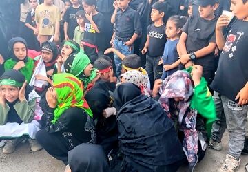 مراسم نمادین آتیش زدن خیمه ها در عصر روز عاشورا در شهر بار