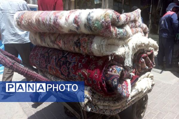 بازدید از بازار قدیمی فرش مشهد به‌مناسبت روز ملی فرش