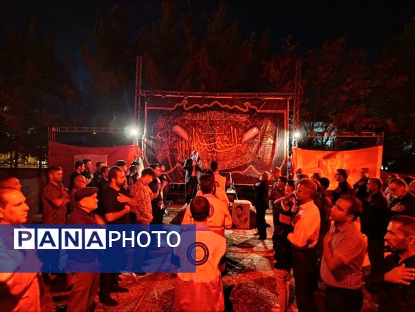 جوانان هلال احمر کاشمر در سوگ رقیه (س)