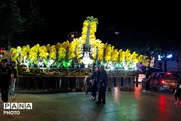 بجنورد یکپارچه در سوگ حسین(ع)