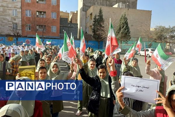طنین زنگ انقلاب در مدارس شهرستان شهریار 