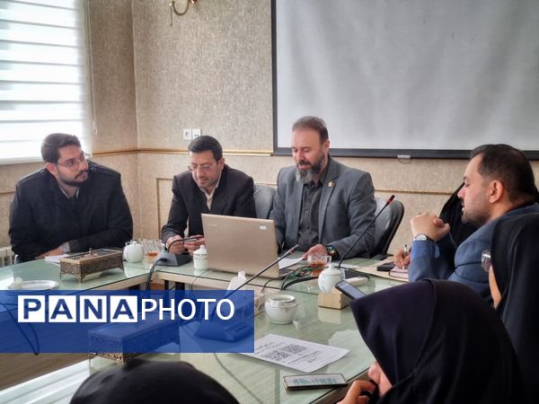 جلسه معاونین پرورشی ناحیه 5 مشهد