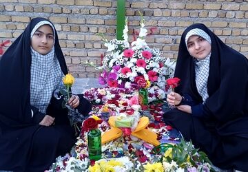 شهدا، تاریخ جنگ را به دانش‌آموزان آموختند