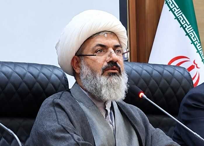مسئولان با گشاده‌رویی پاسخگوی مطالبات مردم باشند
