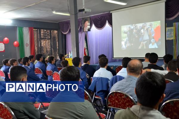 کارگاه آموزشی خبرنگاری پسران منطقه 6