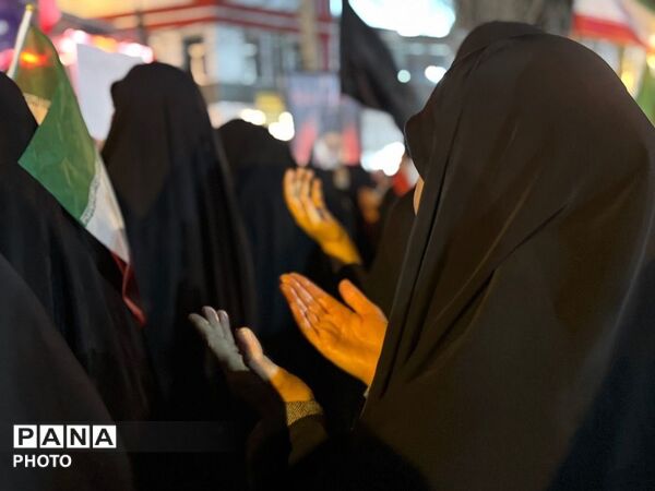 میدان شهید سلیمانی، کانون تجدید پیمان؛ ملت یکپارچه در حمایت از رهبر معظم انقلاب