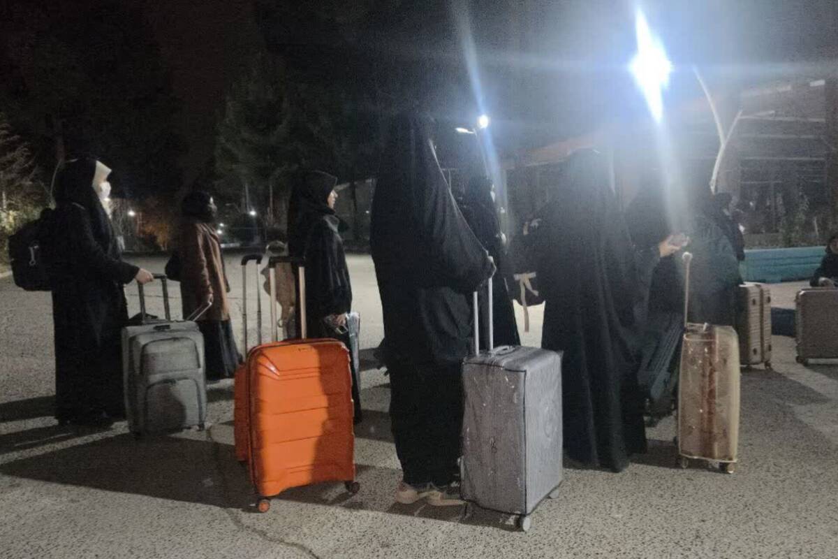 اعزام دانش‌آموزان دختر استان فارس به حج عمره