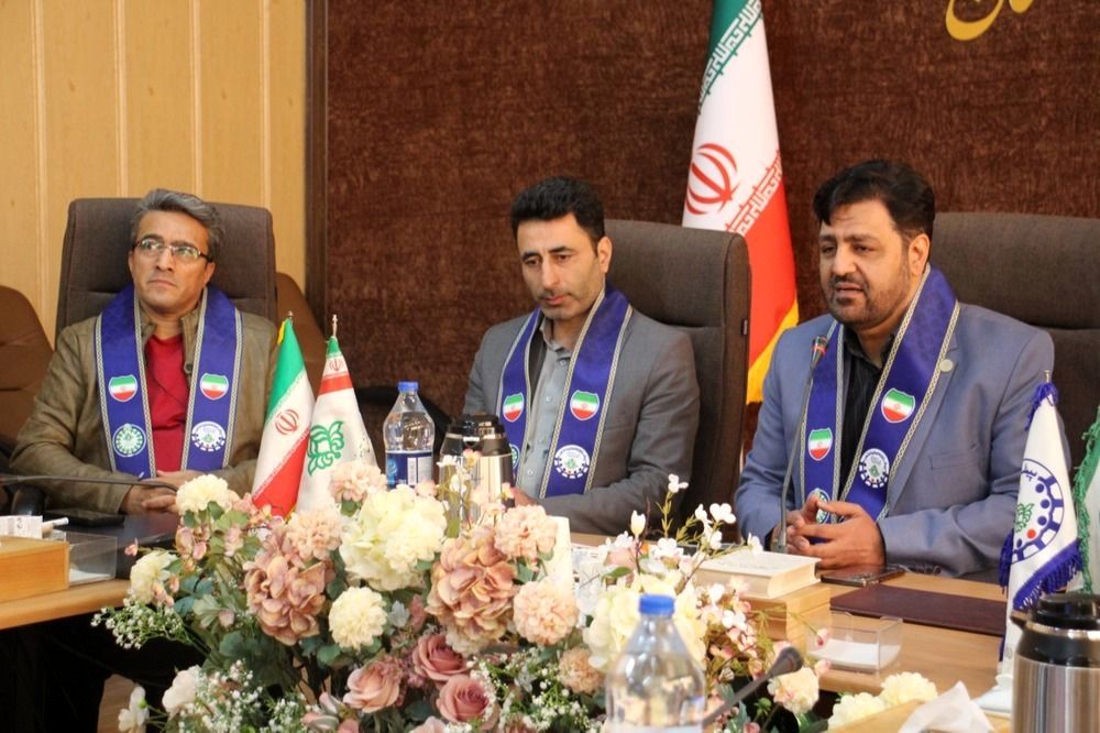 دانش‌آموزان مجمع، منشأ اثر و دارای مهارت‌ هستند