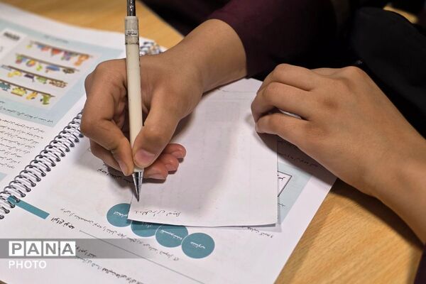 هفته سلامت روان در هنرستان کبری زرگران ملارد 