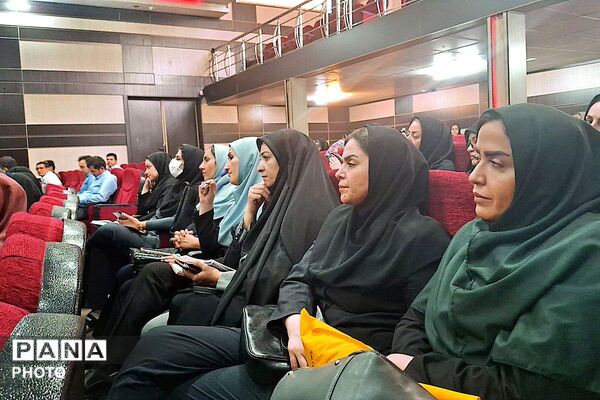 سالن شهید کافی شهریار میزبان کارگاه سنجش و ارزشیابی هوشمند   