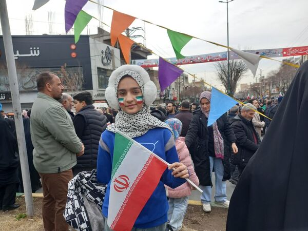 حضور پرشور مردم سلحشور فردیس در راهپیمایی ۲۲ بهمن