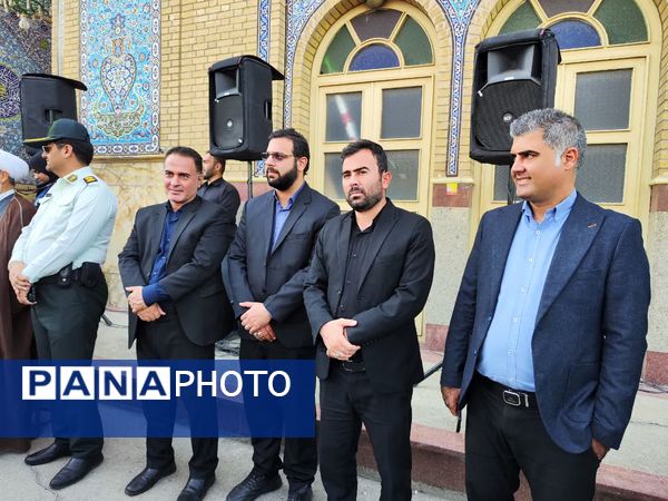  ادای احترام دانش‌آموزان و فرهنگیان شهرستان پاکدشت به مقام شامخ شهیدان مقاومت و شهید سید حسن نصرالله 