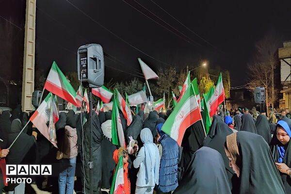 هستیم بر عهدی که بستیم تا آخر جان