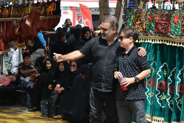  انا علی العهد، ما نسل ظهوریم