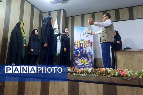 کارگاه توانمندسازی مربیان پیشتاز سازمان دانش‌آموزی در شهرستان‌قرچک