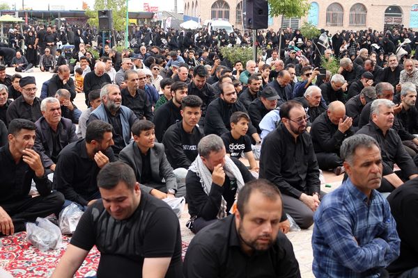 عزاداری مردم اردبیل در روز اربعین حسینی