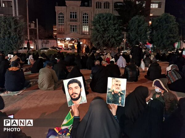 مراسم احیا در اولین شب قدر و هشتمین شب مراسم شهادت ایت الله خامنه ای 