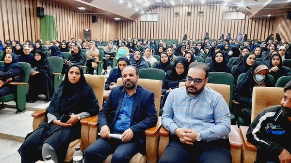 جلسه استانی مشاوران با موضوع «تاب‌آوری و امیدآفرینی در مدارس» در استان البرز