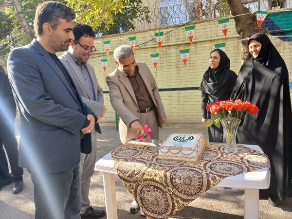 انتخابات شورای دانش‌آموزی در دبیرستان استقلال ناحیه ۶ مشهد
