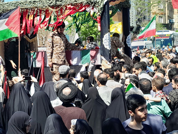 راهپیمایی روز قدس همراه با تشییع پیکر شهید صداقت در قم