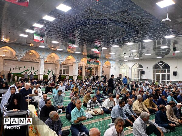 محفل اشک به یاد رهبر شهید انقلاب