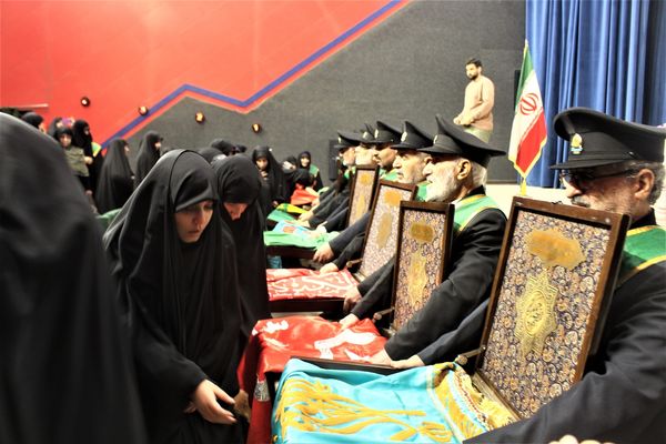 همایش مربیان تربیتی و مشاوران جهادی آموزش و پرورش قم