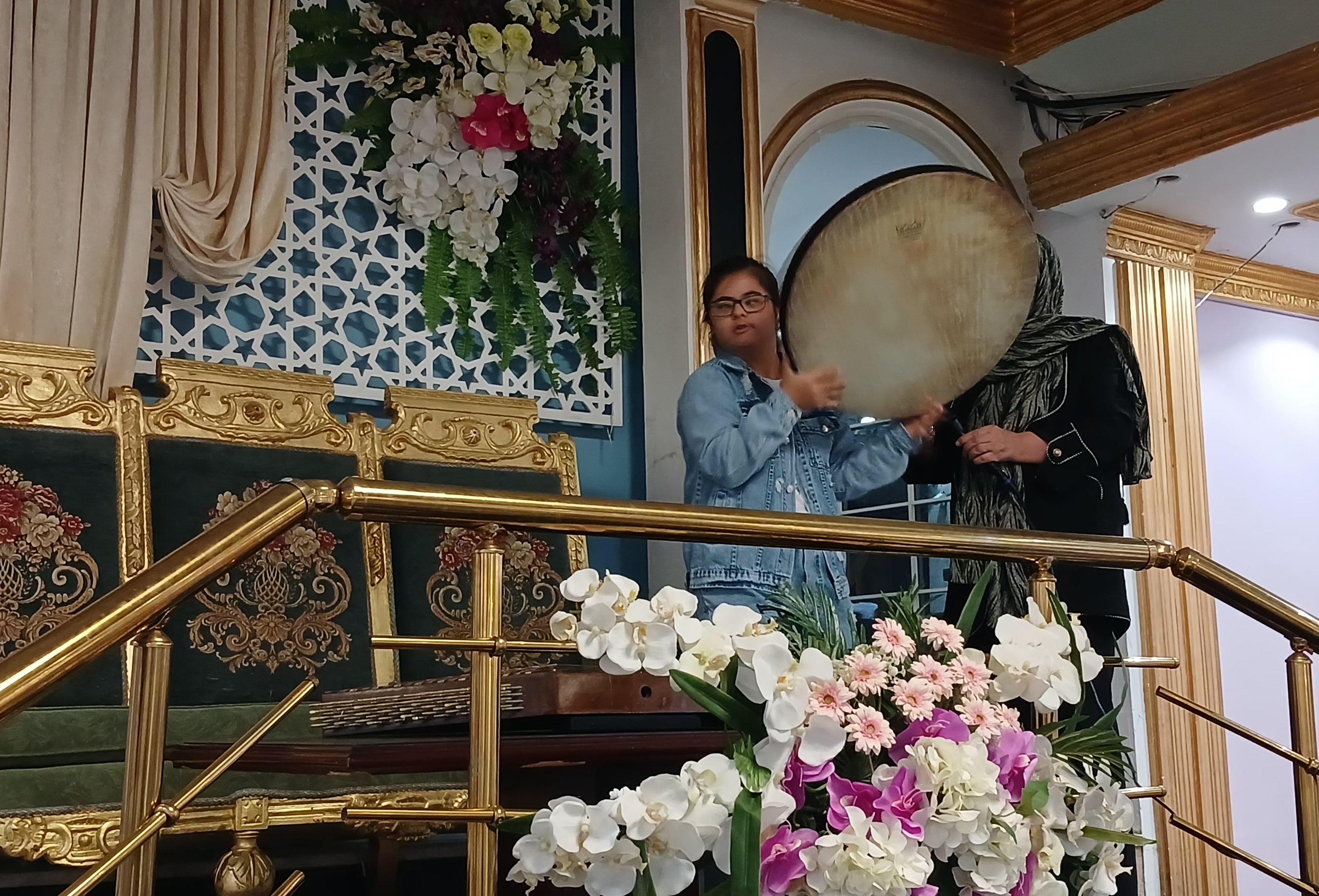 برگزار ضیافت افطاری ویژه دانش آموزان آموزشگاه استثنایی تاج الملوک ثلاث شهرستان ملارد 