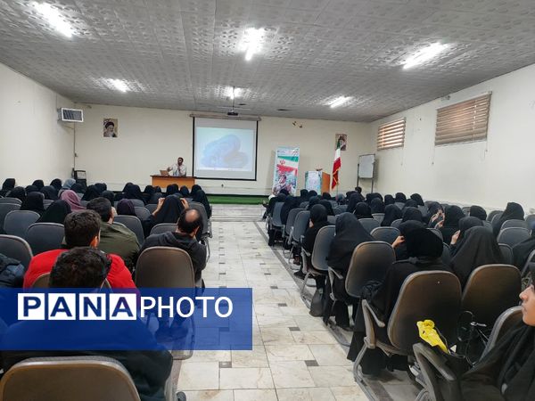 برگزاری کارگاه آموزشی معلم تحول آفرین در دبیرستان مشکوه نور